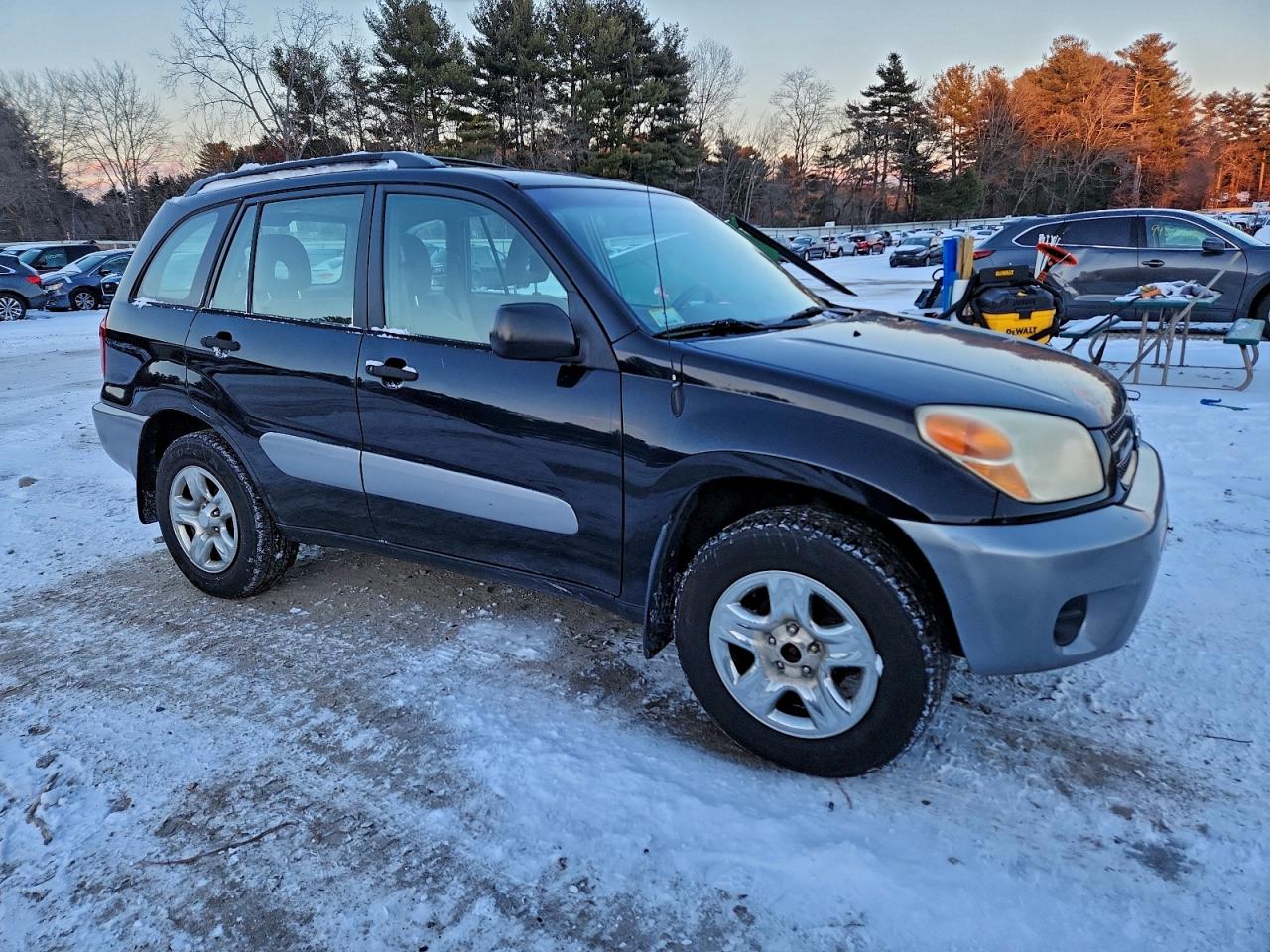 2005 TOYOTA RAV4 photo 7