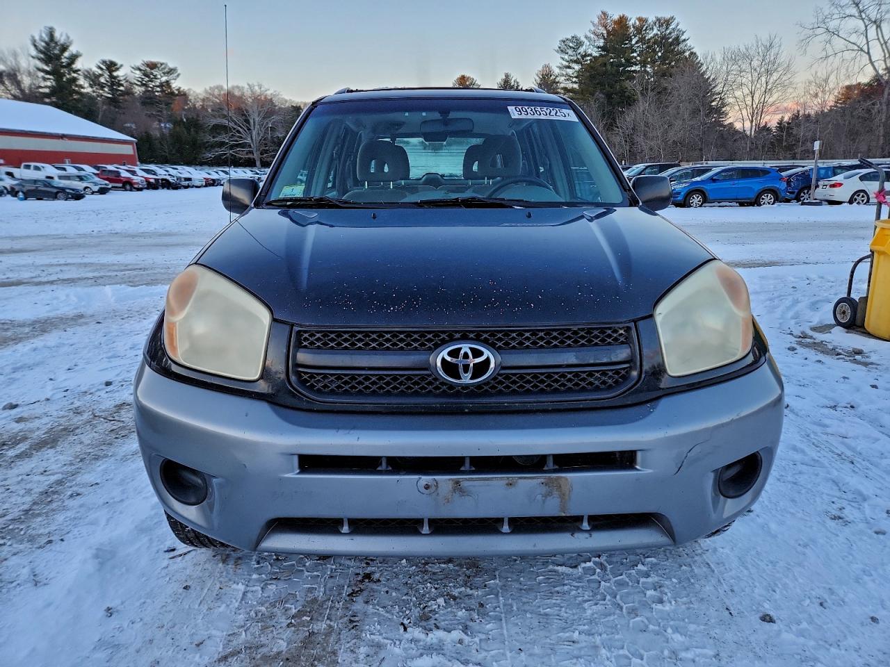 2005 TOYOTA RAV4 photo 9