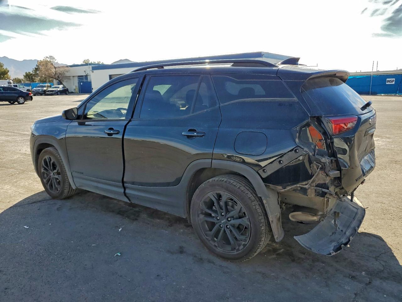 2020 GMC TERRAIN SLE photo 2