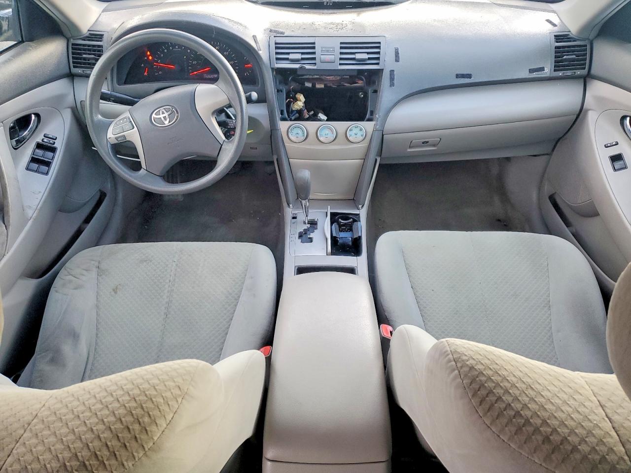 2009 TOYOTA CAMRY BASE photo 8