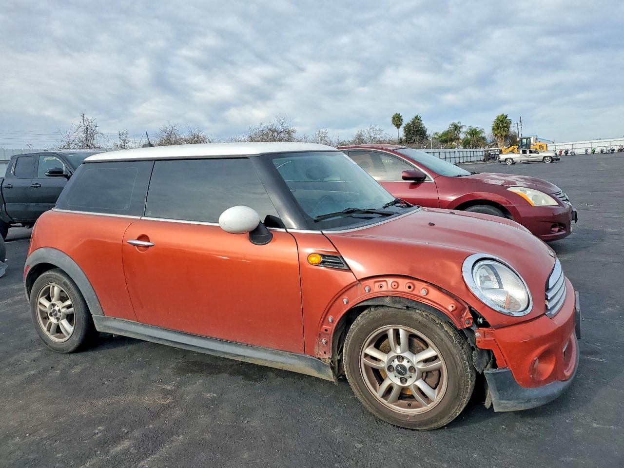 2011 MINI COOPER photo 4