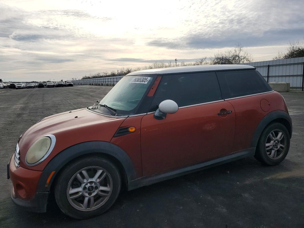 2011 MINI COOPER