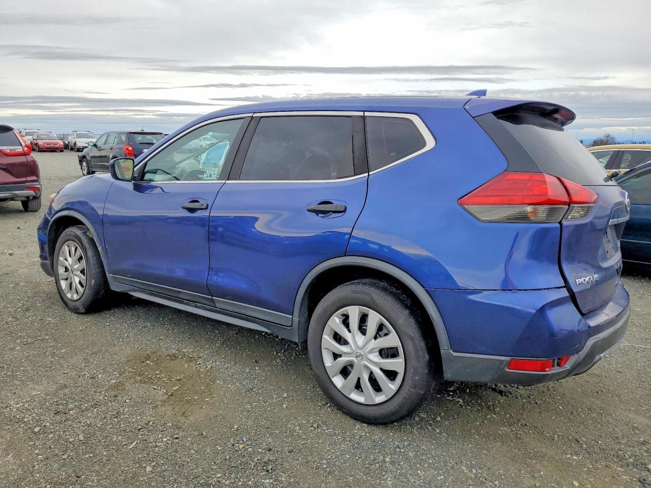 2017 NISSAN ROGUE S photo 2