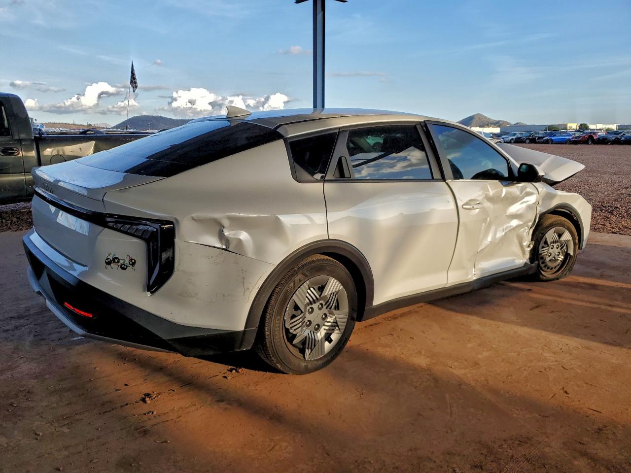 2025 KIA K4 LX photo 5