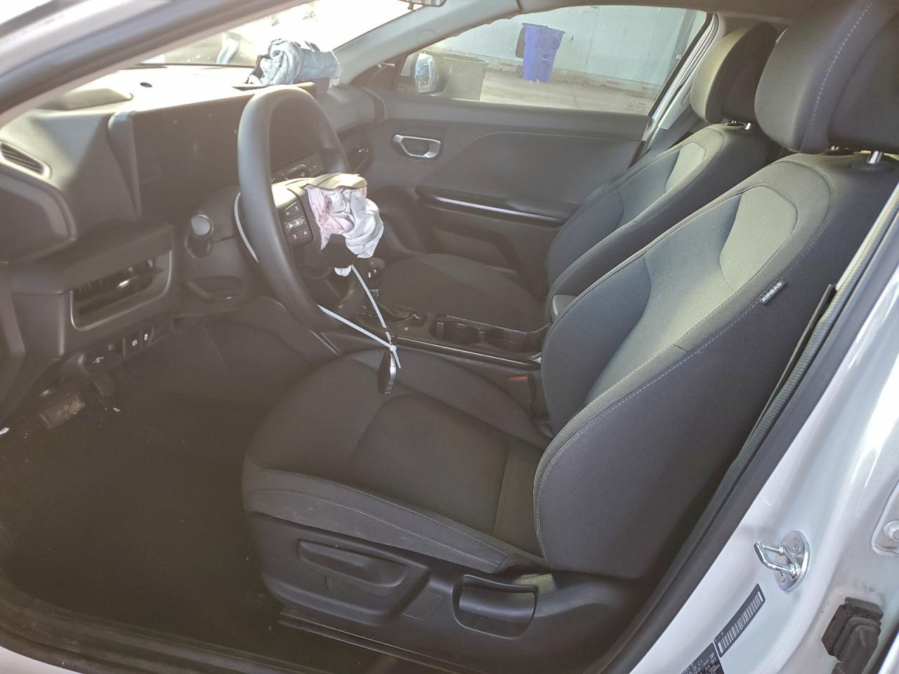 2025 KIA K4 LX photo 13