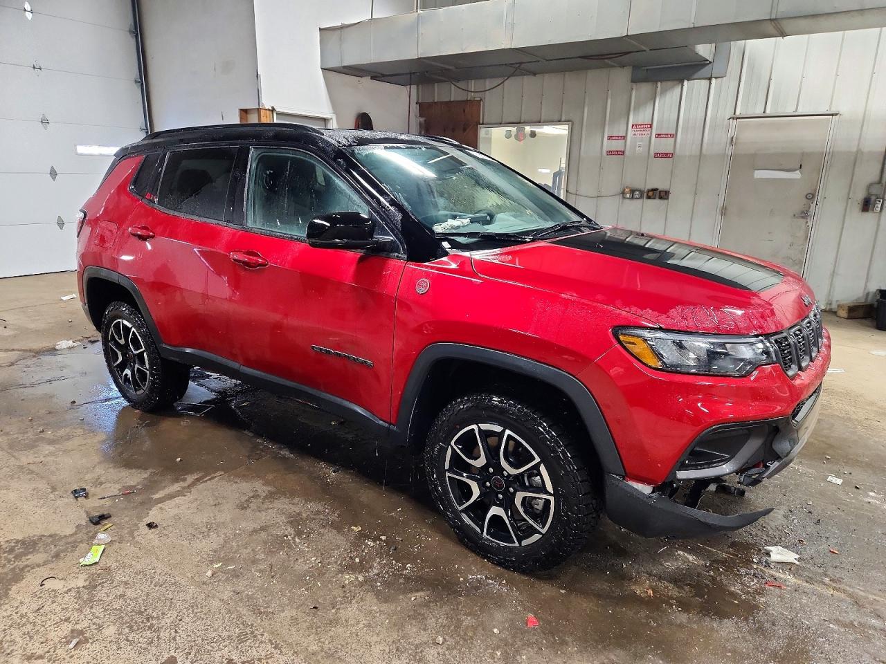 2025 JEEP COMPASS TRAILHAWK photo 4