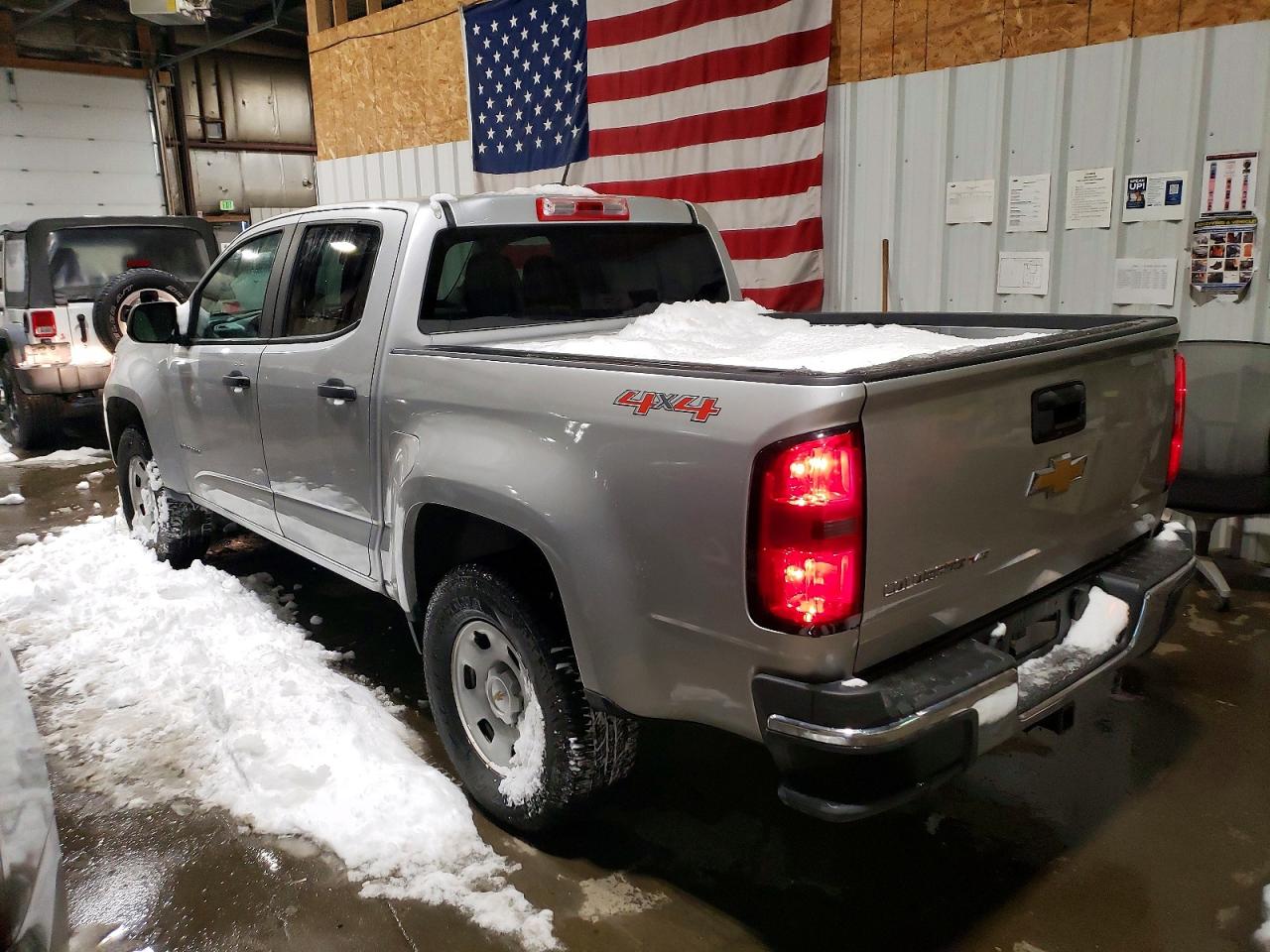 2019 CHEVROLET COLORADO photo 2