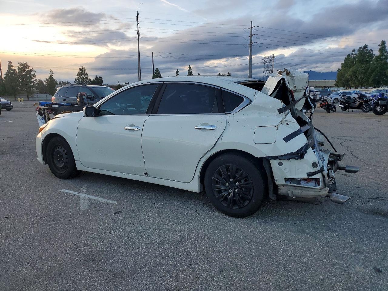 2016 NISSAN ALTIMA 2.5 photo 3