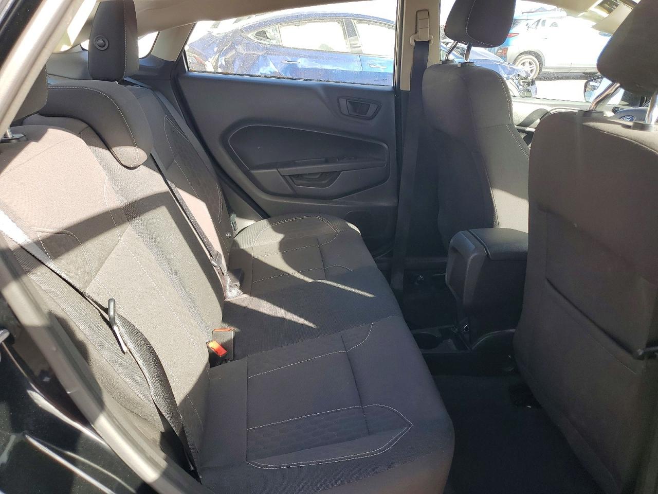 2019 FORD FIESTA SE photo 10