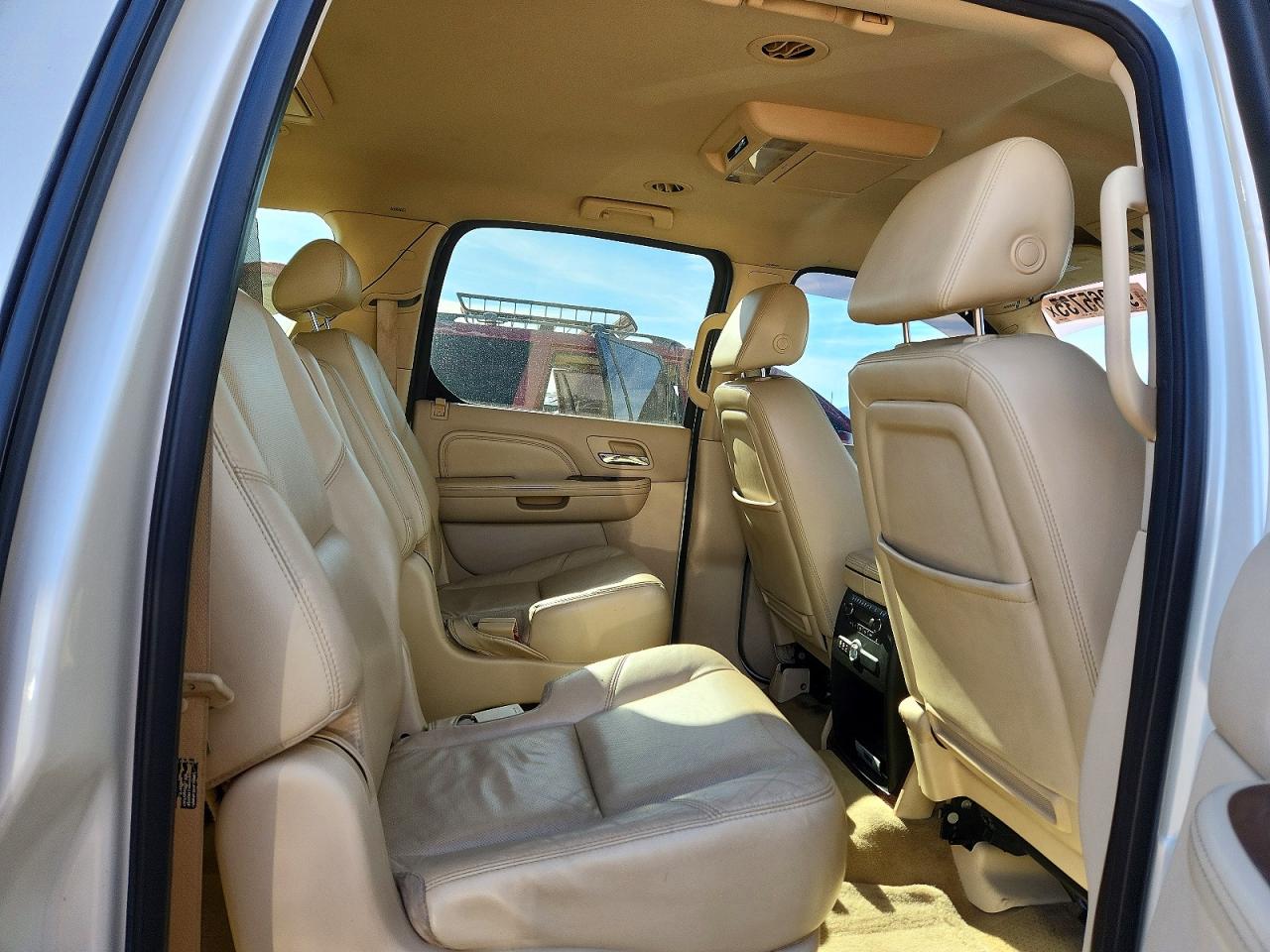 2007 CADILLAC ESCALADE ESV photo 11
