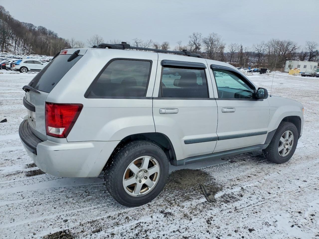 2008 JEEP GRAND CHEROKEE LAREDO photo 3