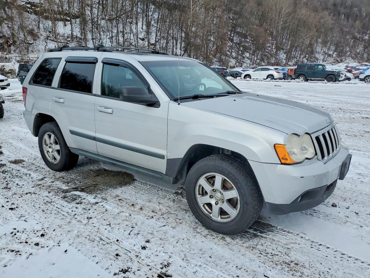 2008 JEEP GRAND CHEROKEE LAREDO photo 4
