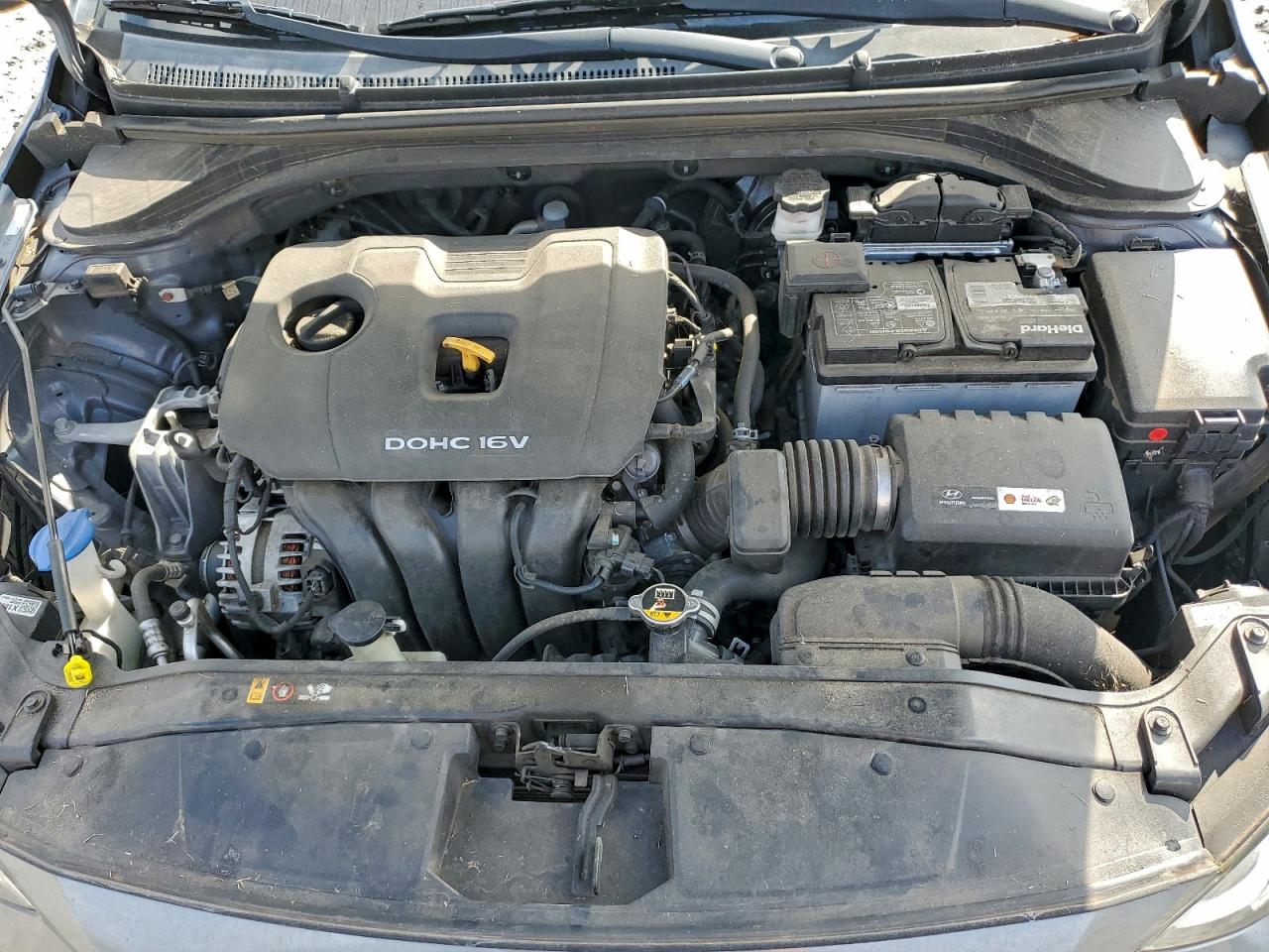 2018 HYUNDAI ELANTRA photo 11