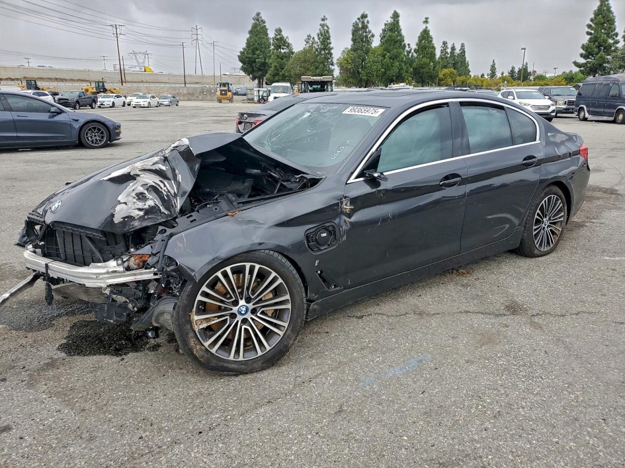 2019 BMW 530E