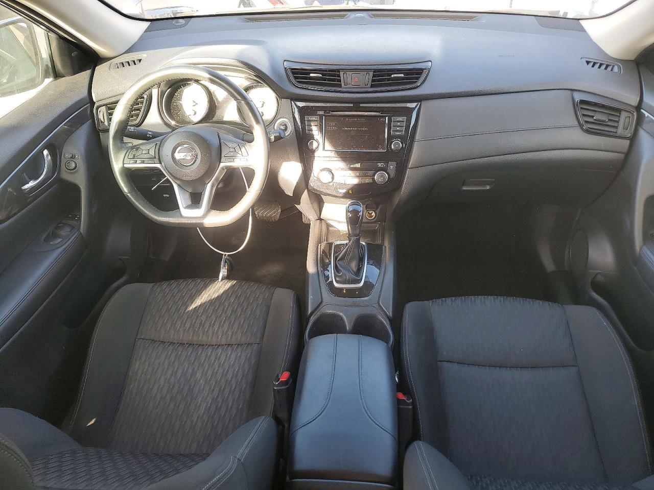 2018 NISSAN ROGUE S photo 8