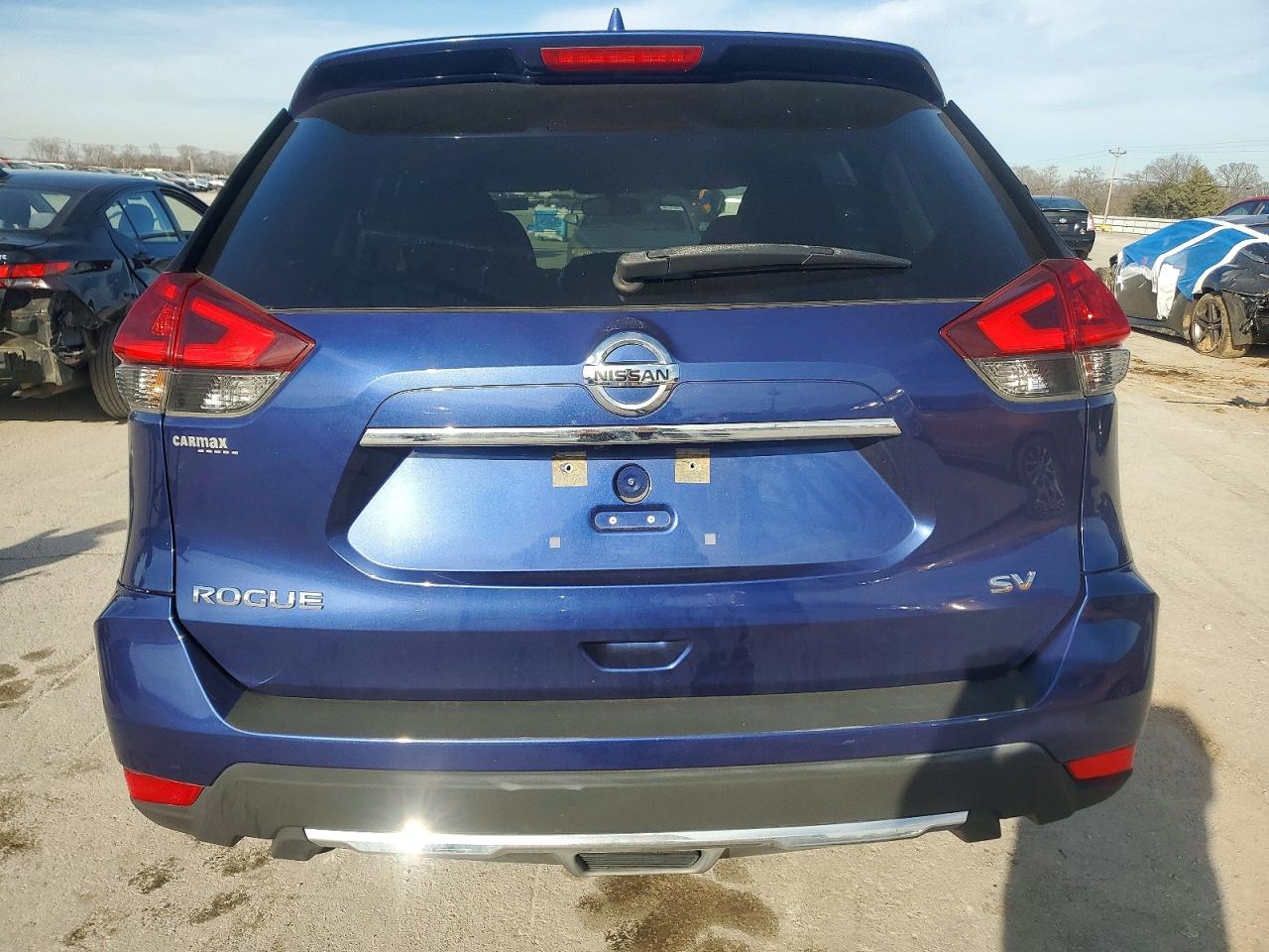 2018 NISSAN ROGUE S photo 6