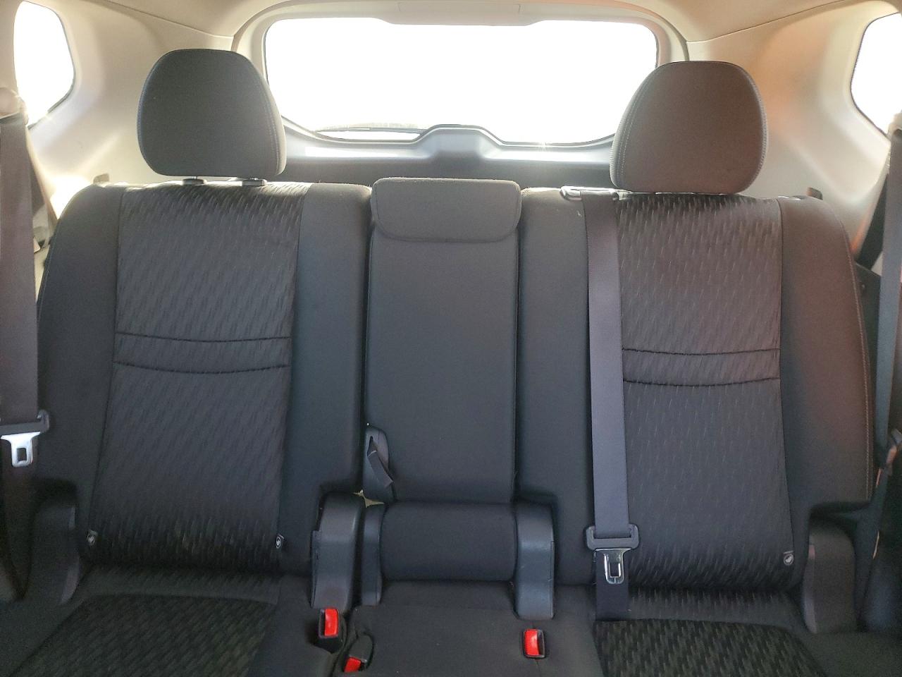 2018 NISSAN ROGUE S photo 10