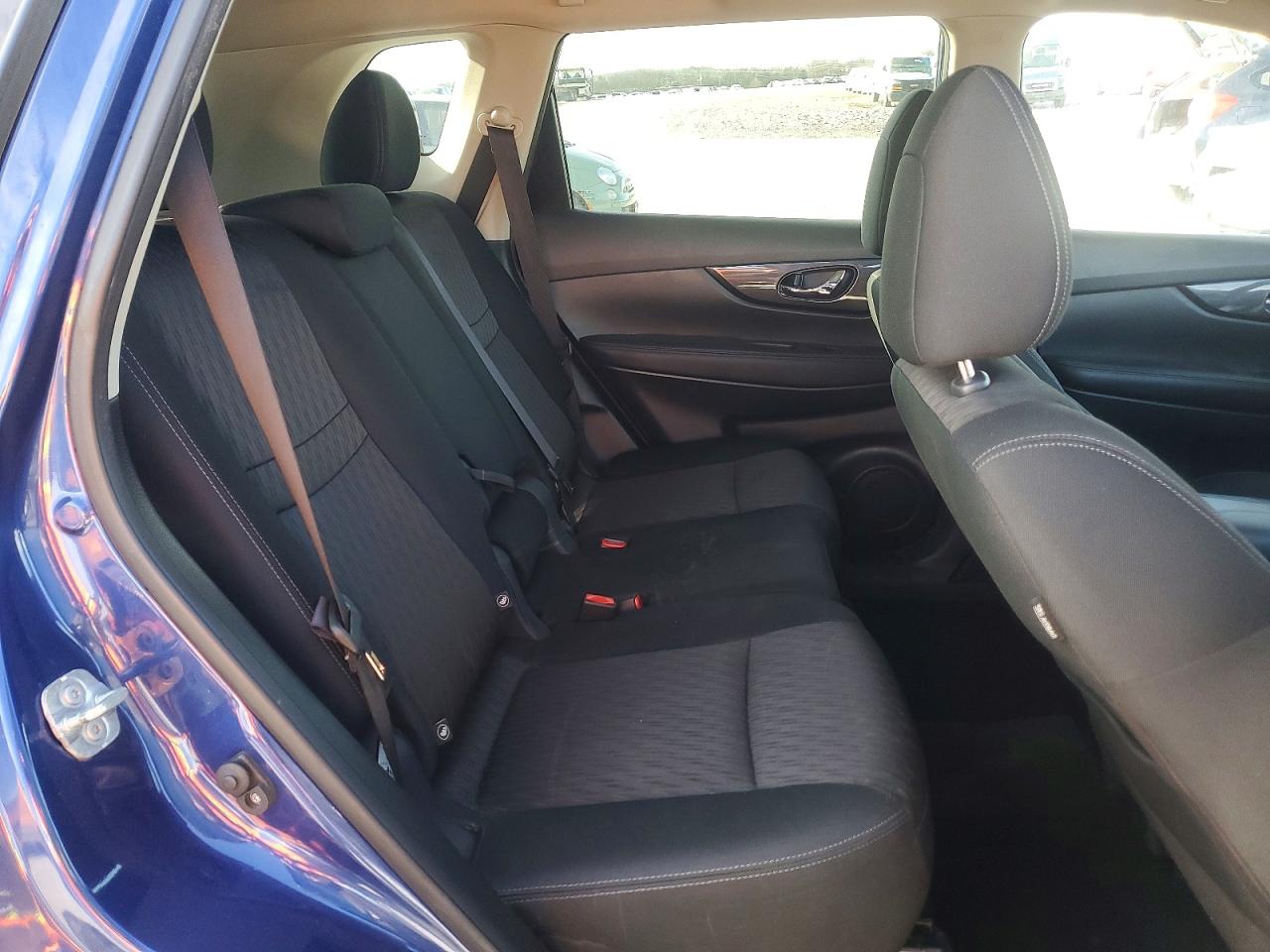 2018 NISSAN ROGUE S photo 11