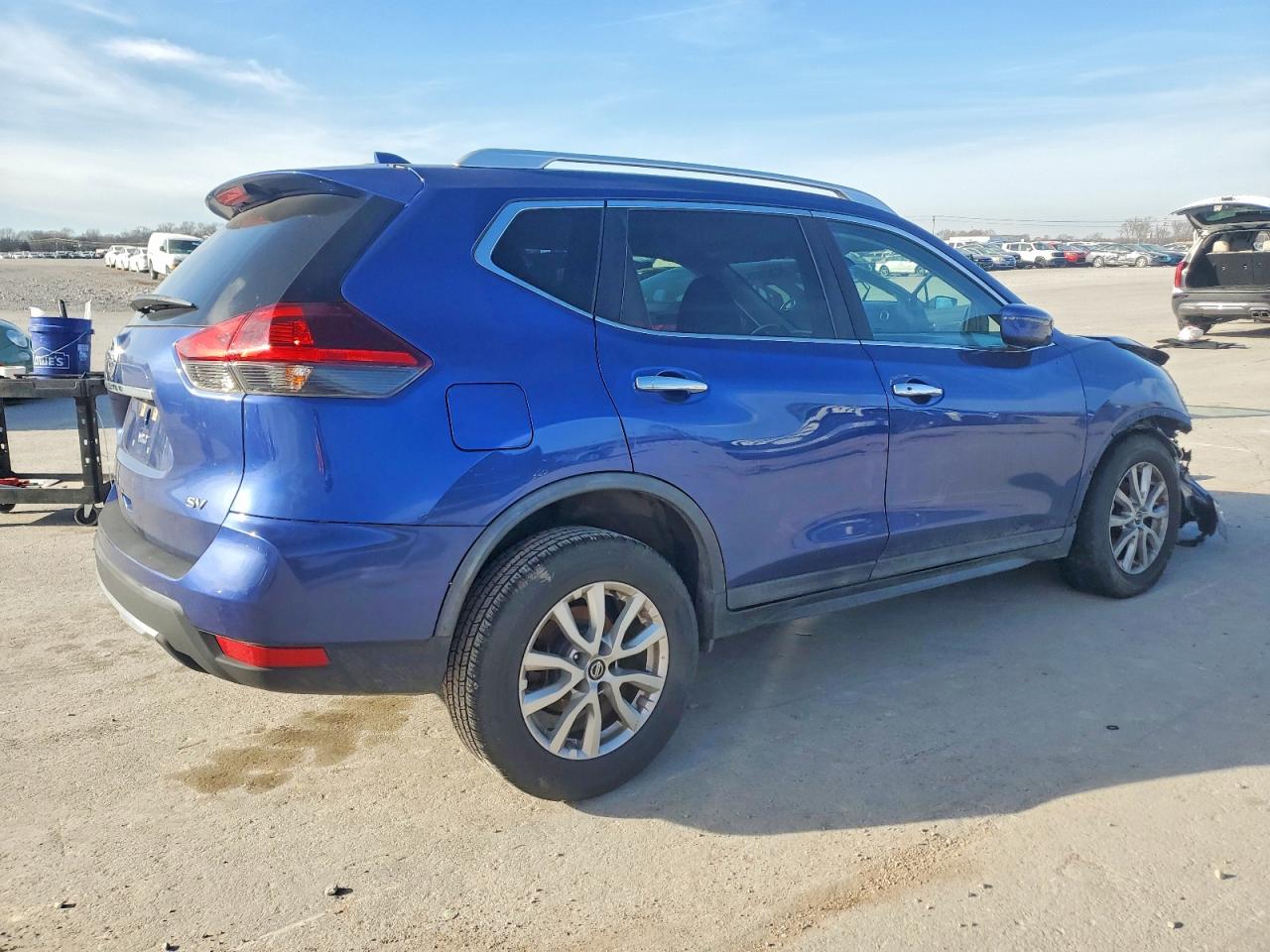 2018 NISSAN ROGUE S photo 3