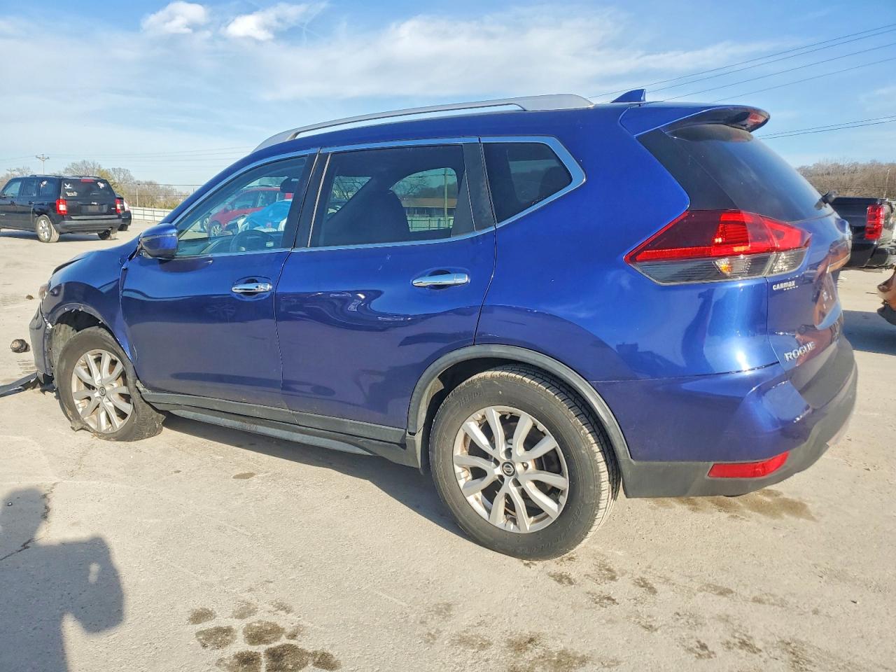 2018 NISSAN ROGUE S photo 2