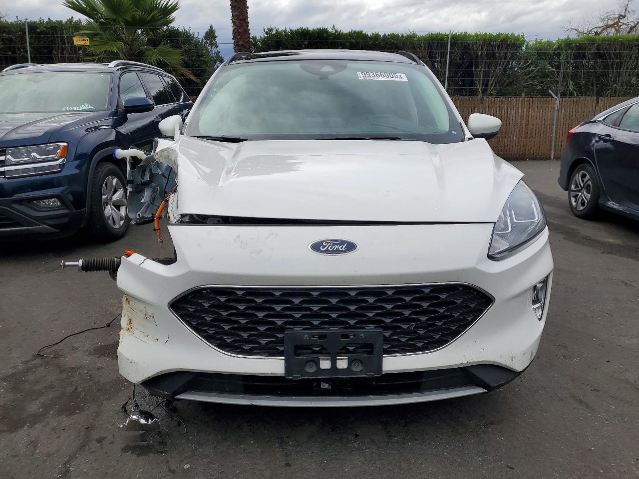 2022 FORD ESCAPE SEL photo 5