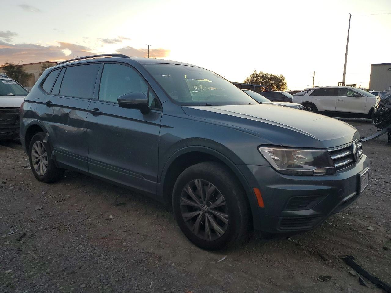 2020 VOLKSWAGEN TIGUAN S photo 7
