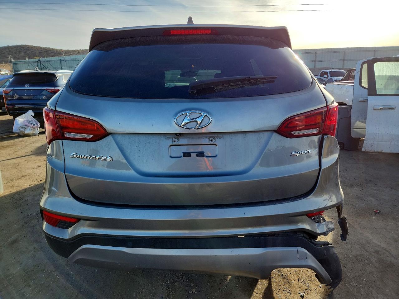 2017 HYUNDAI SANTA FE SPORT photo 6