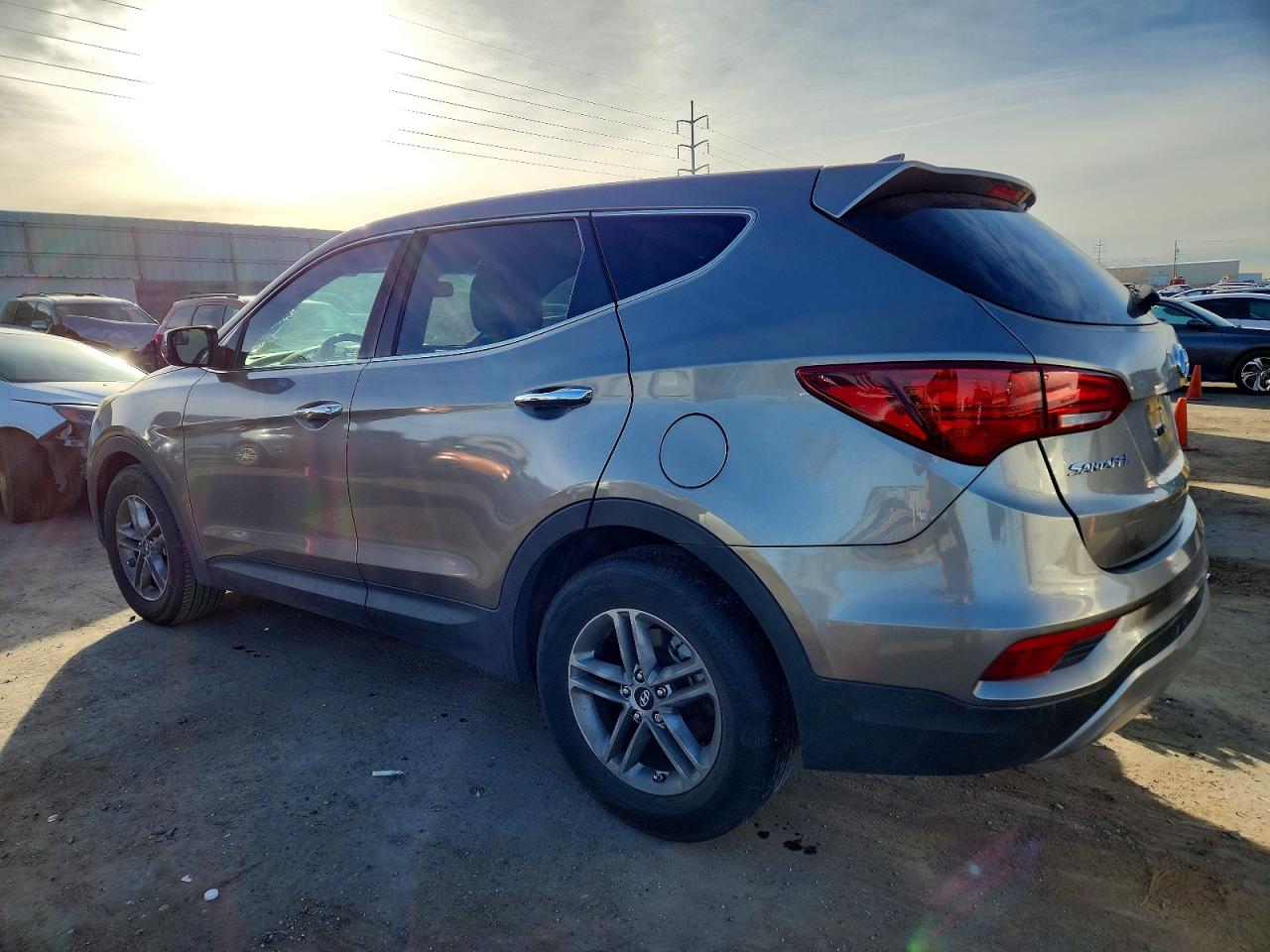2017 HYUNDAI SANTA FE SPORT photo 2