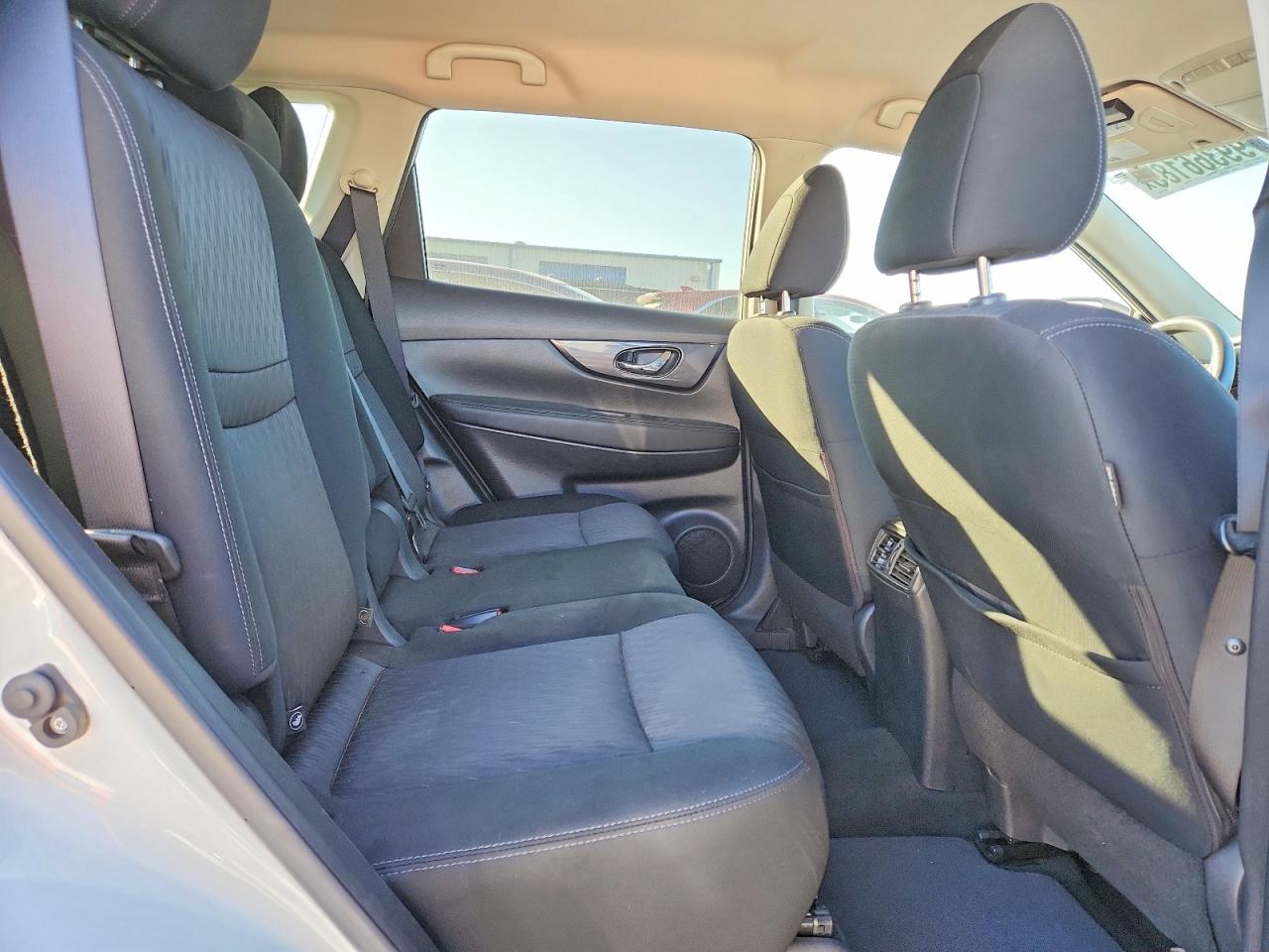 2017 NISSAN ROGUE S photo 10