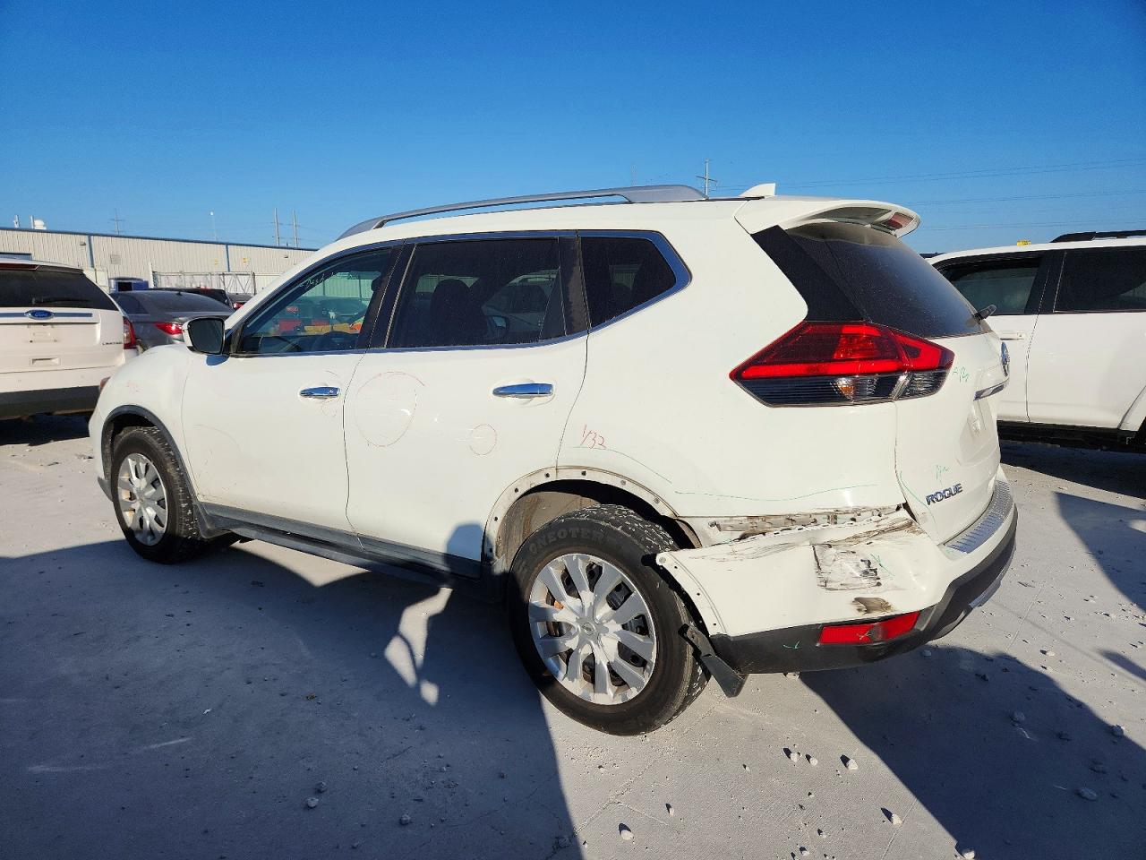 2017 NISSAN ROGUE S photo 2
