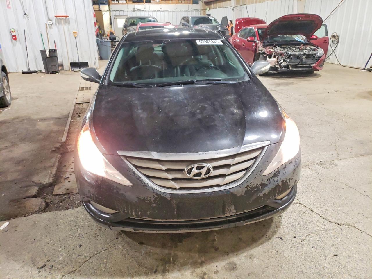 2011 HYUNDAI SONATA SE photo 5