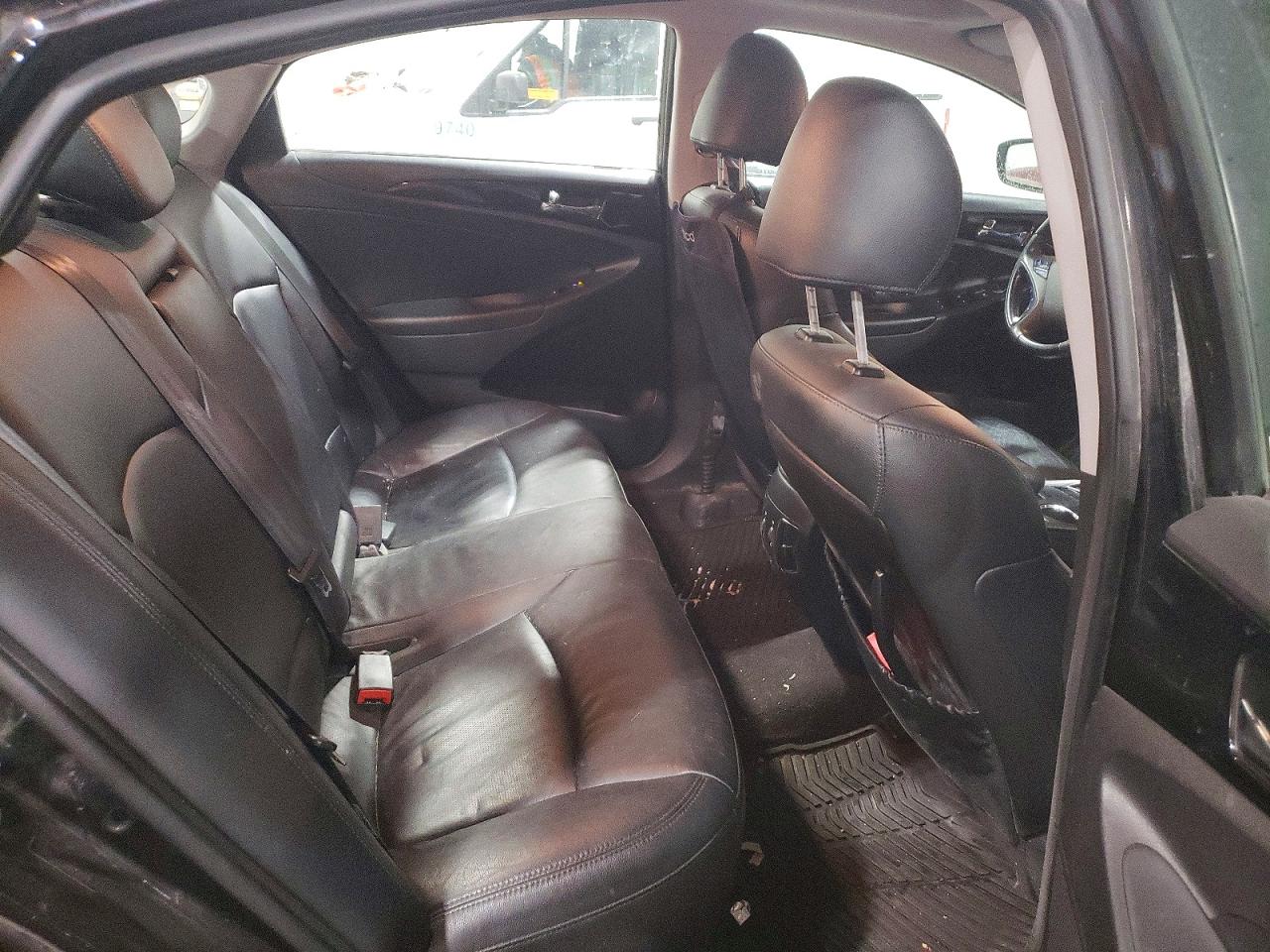 2011 HYUNDAI SONATA SE photo 10