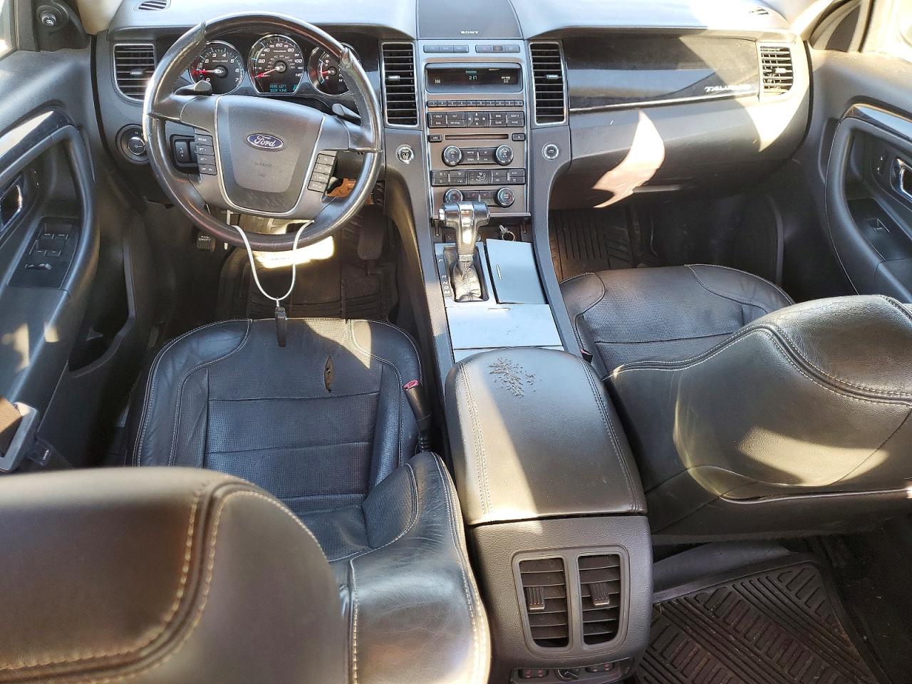 2011 FORD TAURUS LIMITED photo 8