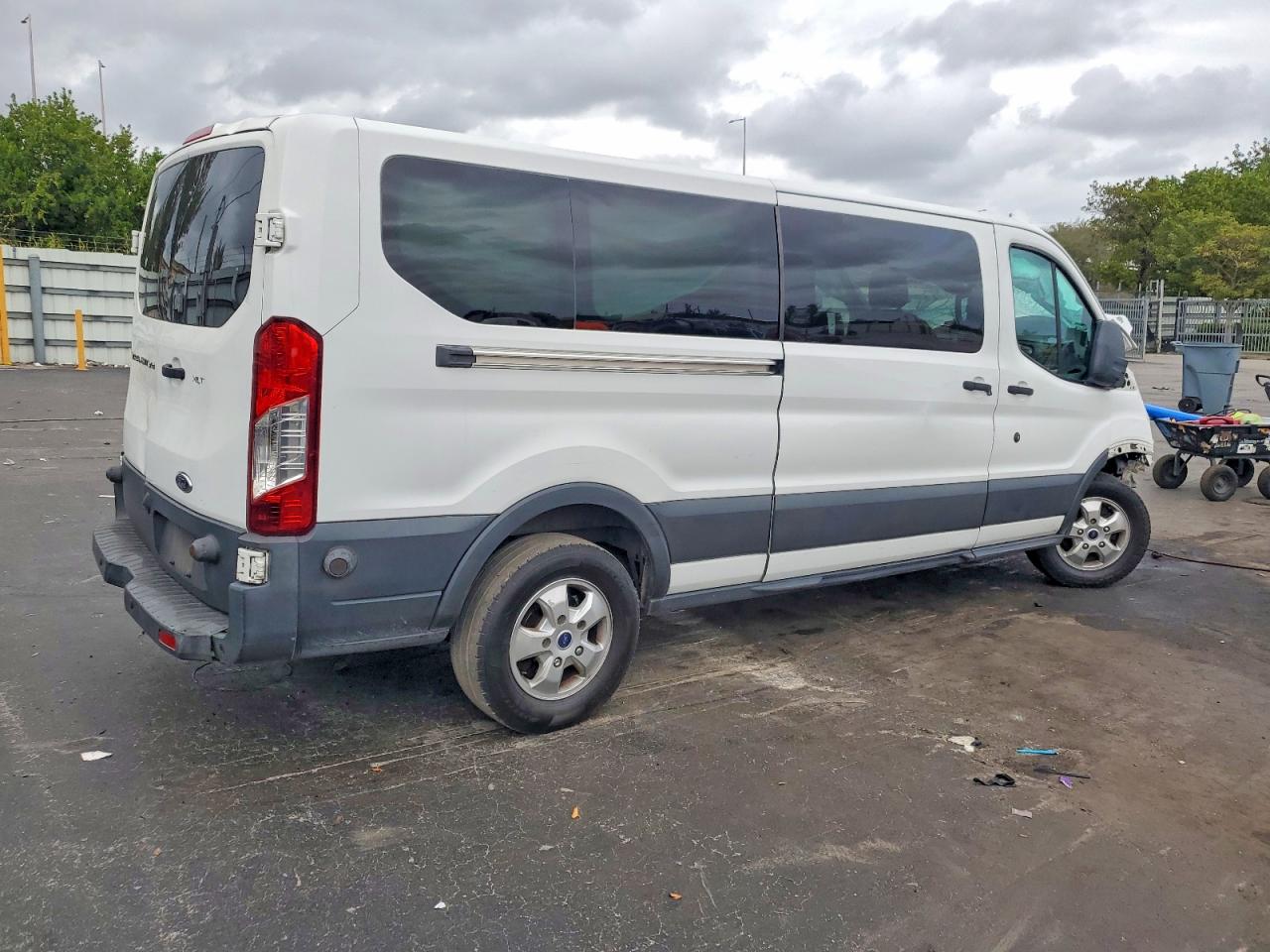 2017 FORD TRANSIT T-350 photo 3