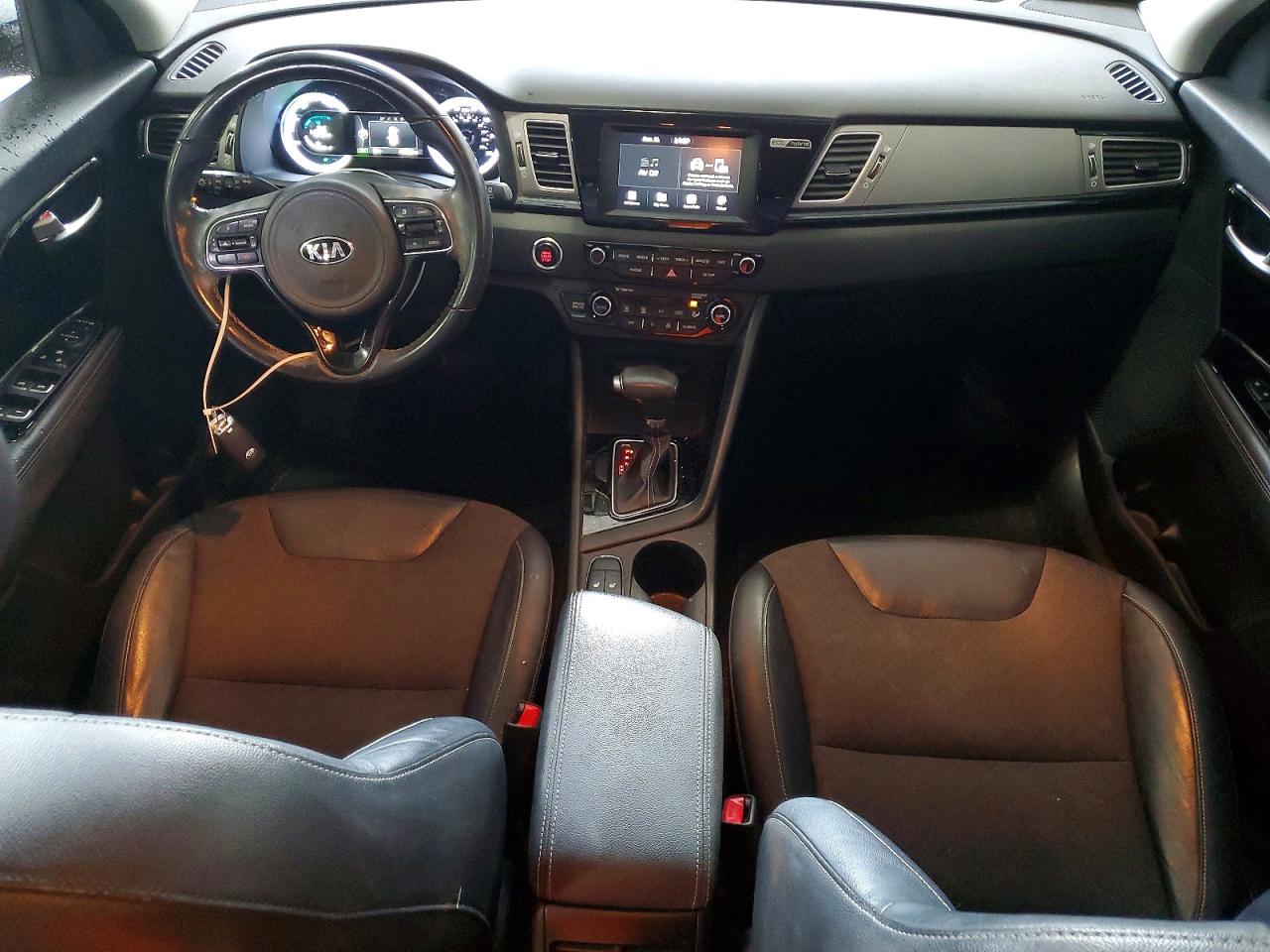 2017 KIA NIRO EX photo 8