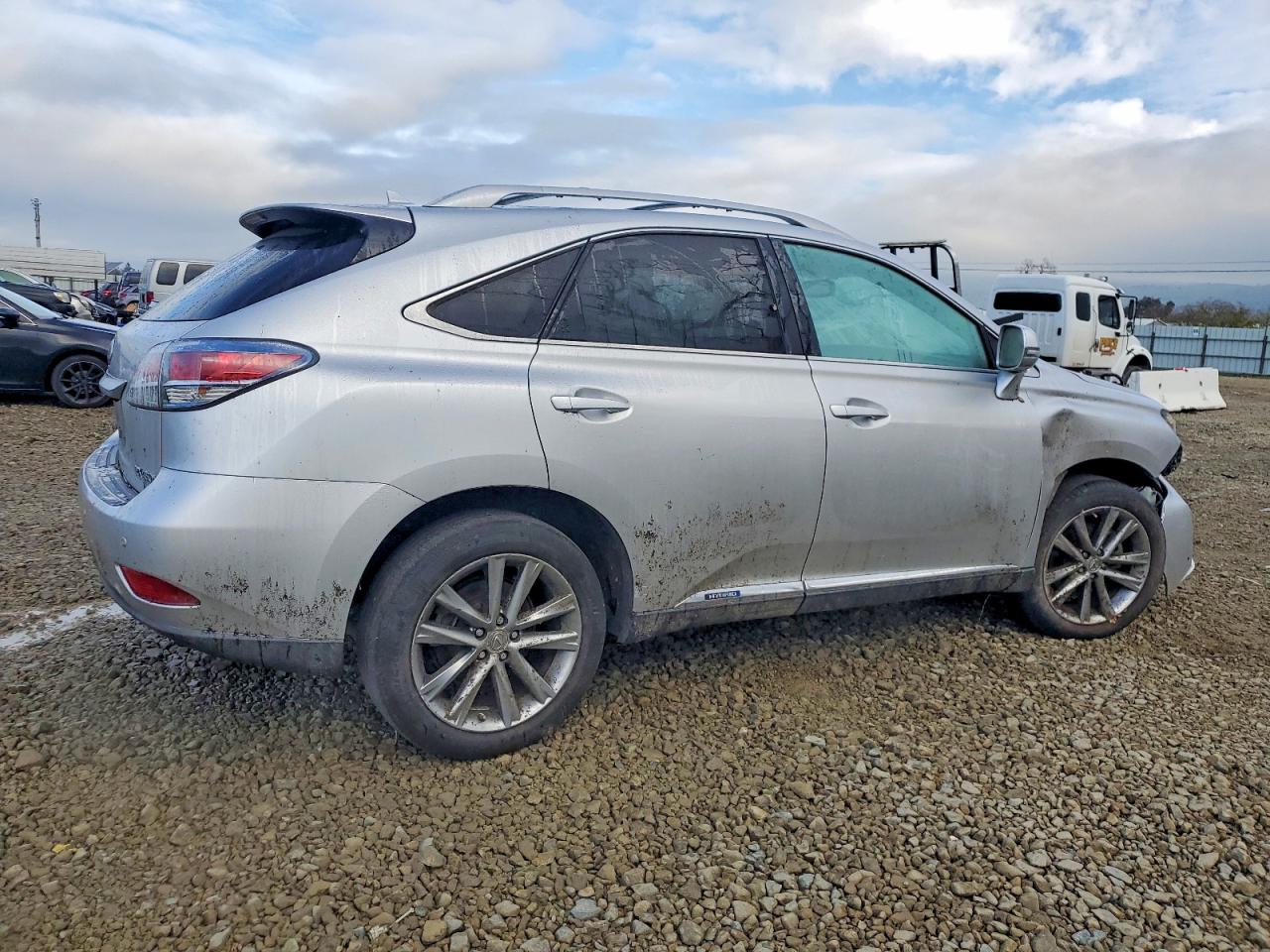 2013 LEXUS RX 450H photo 3