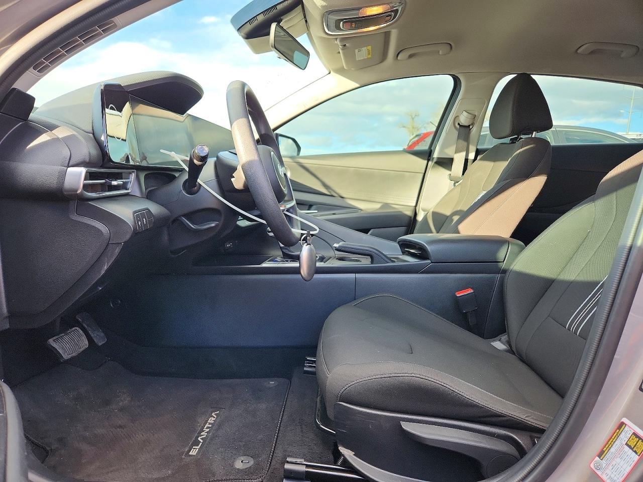 2024 HYUNDAI ELANTRA SEL photo 7