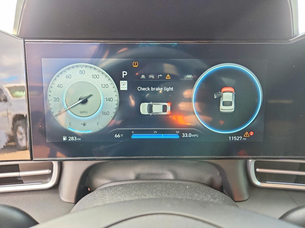 2024 HYUNDAI ELANTRA SEL photo 9