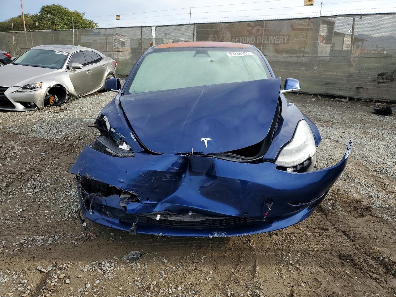 2019 TESLA MODEL 3 photo 5