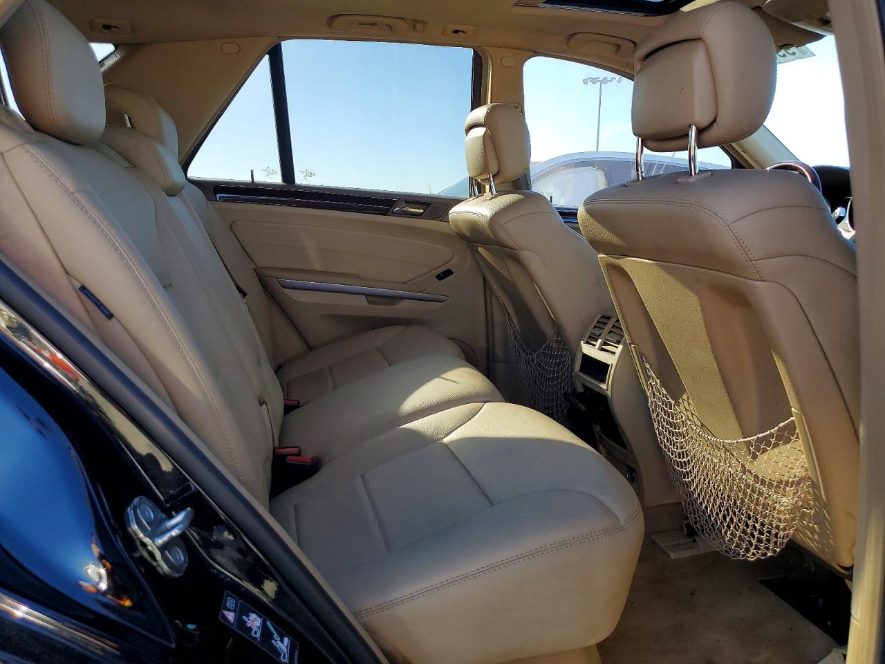 2011 MERCEDES-BENZ ML 350 photo 11