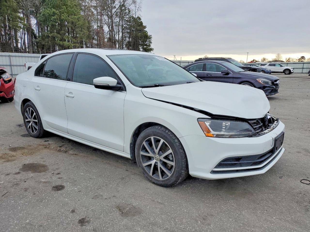 2017 VOLKSWAGEN JETTA SE photo 10