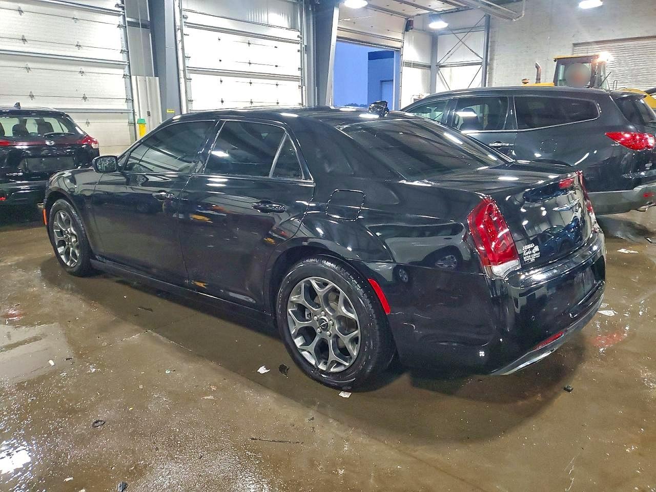 2016 CHRYSLER 300 S photo 2