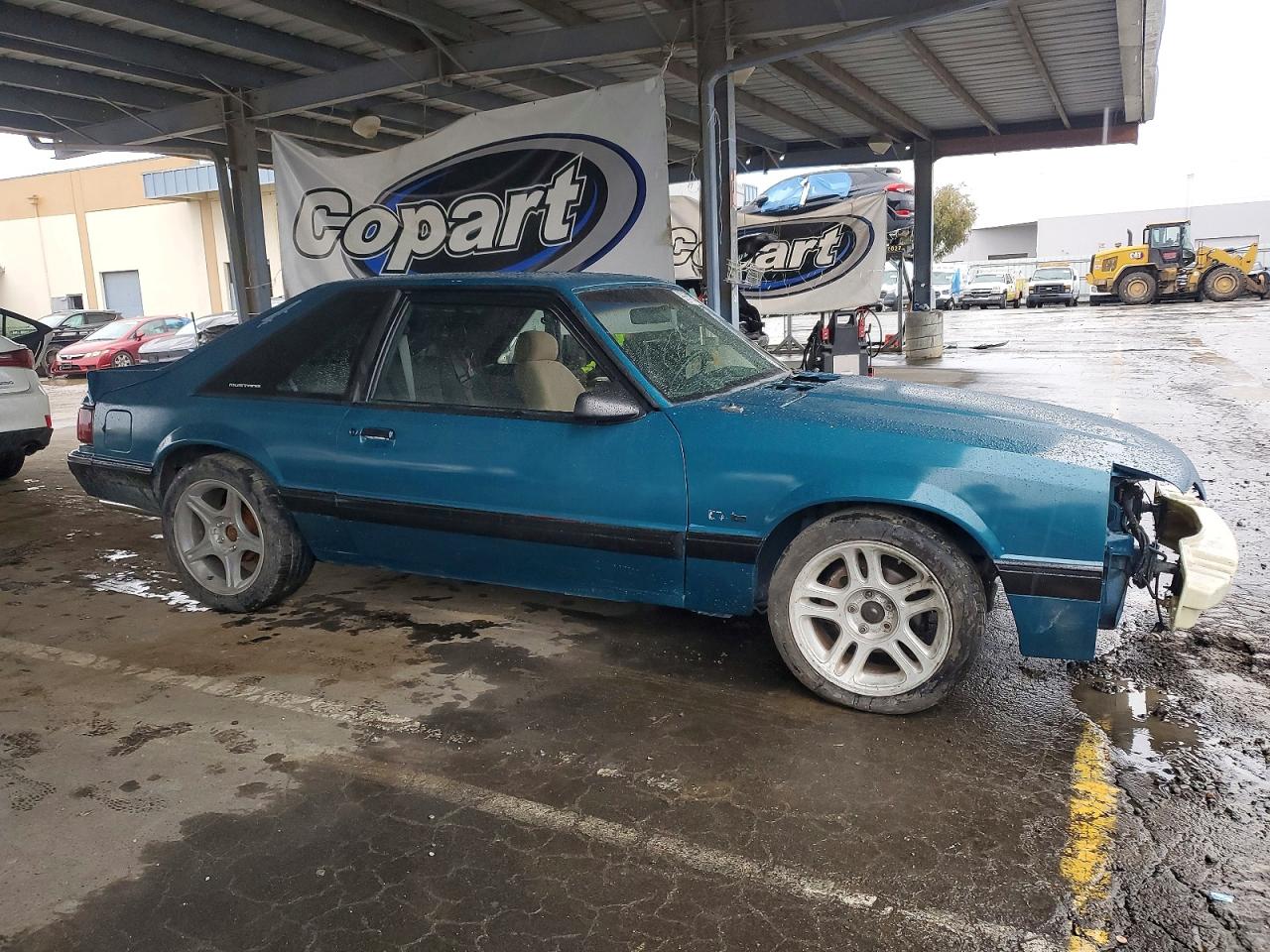 1992 FORD MUSTANG LX photo 4