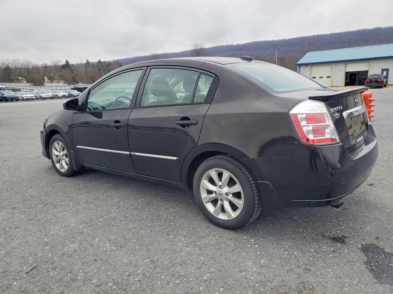 2011 NISSAN SENTRA 2.0 photo 2