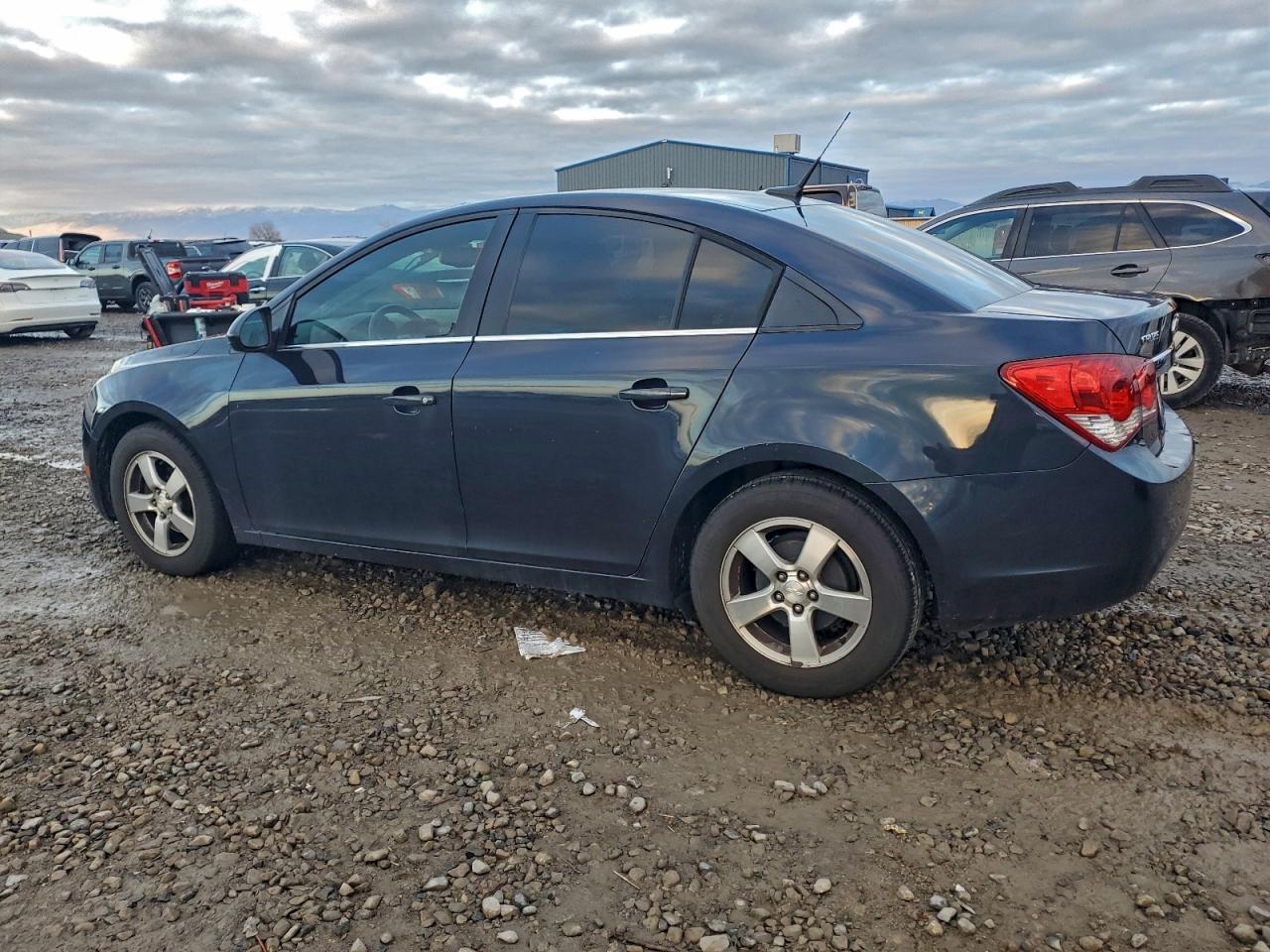 2014 CHEVROLET CRUZE LT photo 2