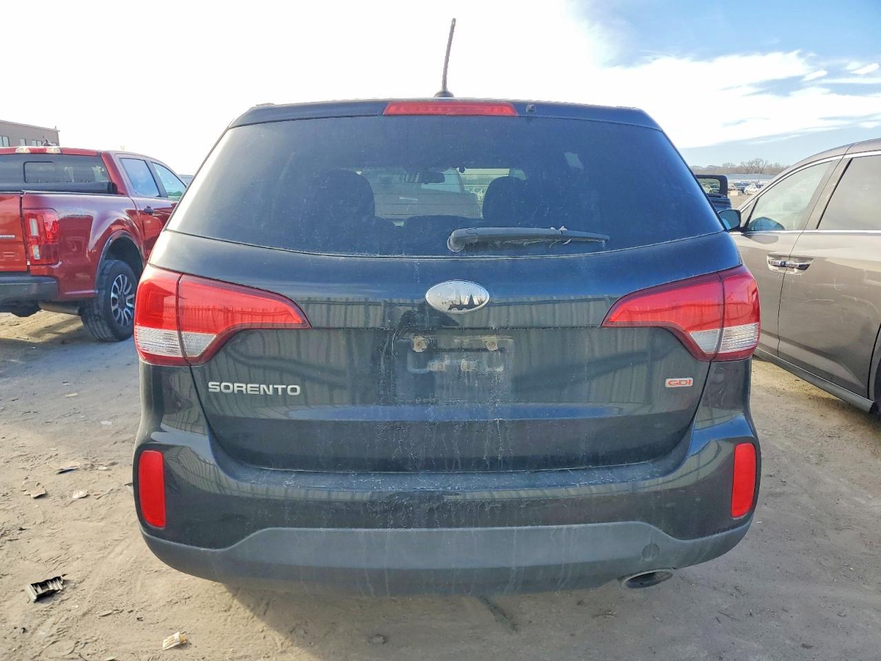 2014 KIA SORENTO LX photo 6