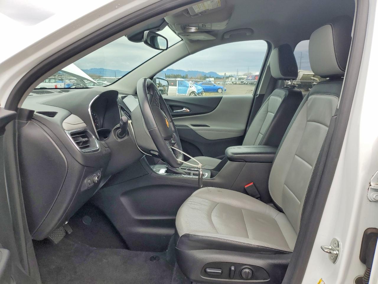 2018 CHEVROLET EQUINOX PREMIER photo 7