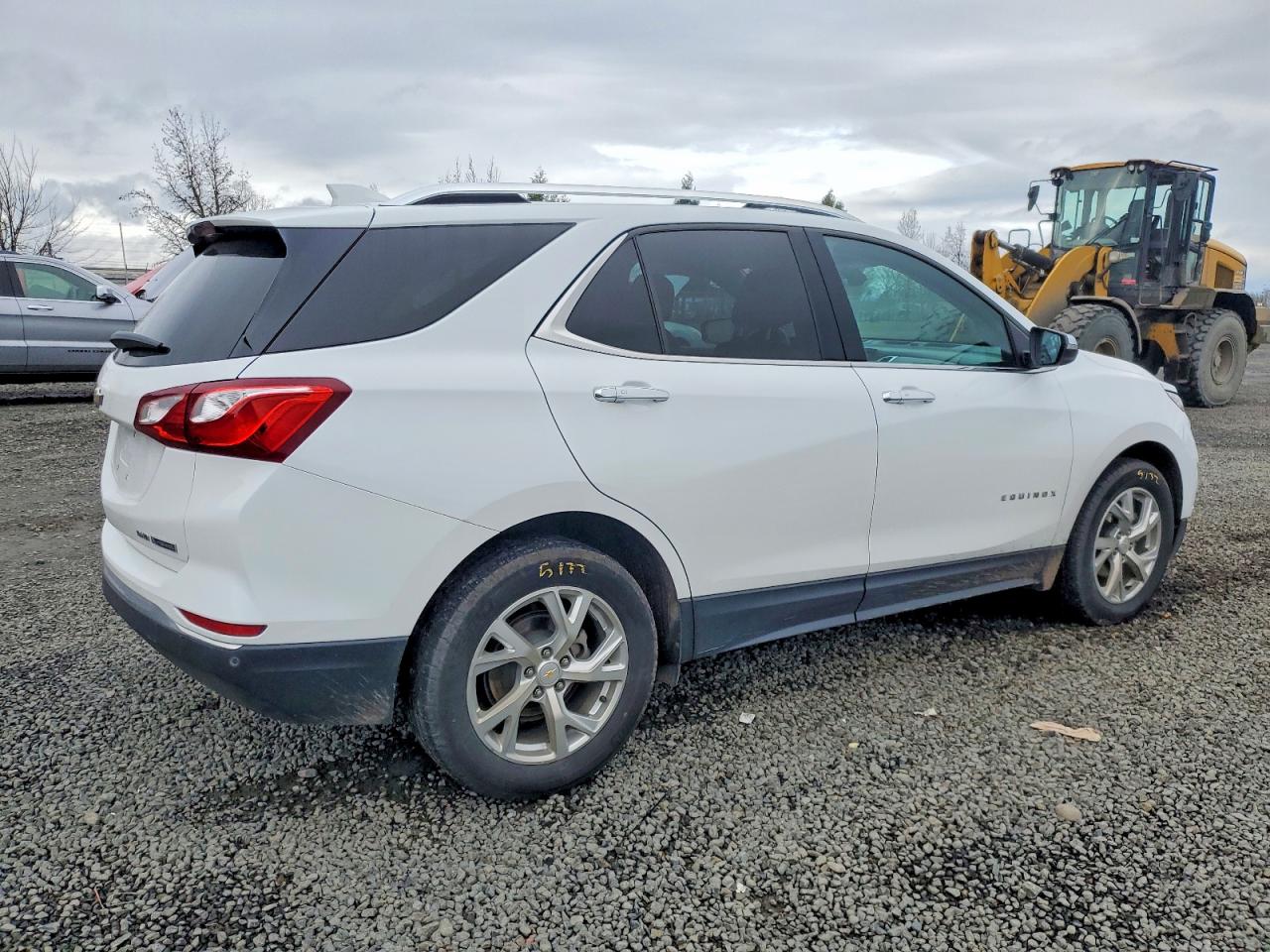 2018 CHEVROLET EQUINOX PREMIER photo 3