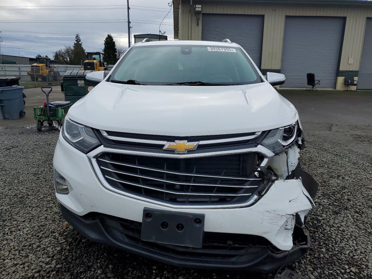 2018 CHEVROLET EQUINOX PREMIER photo 5