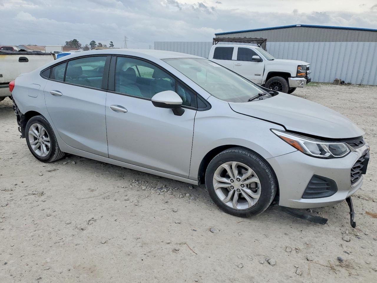 2019 CHEVROLET CRUZE LS photo 4